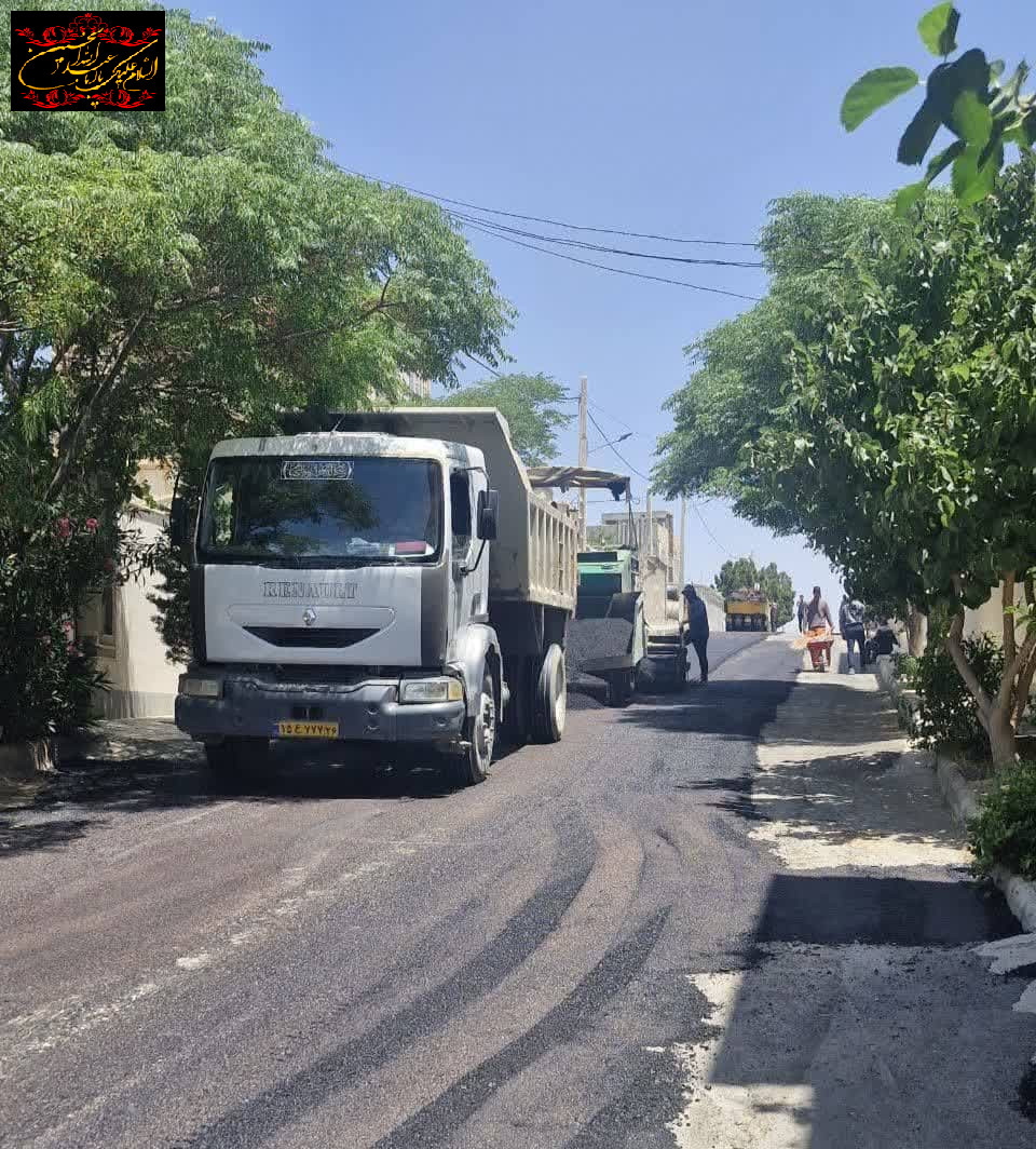 شروع عملیات پخش آسفالت